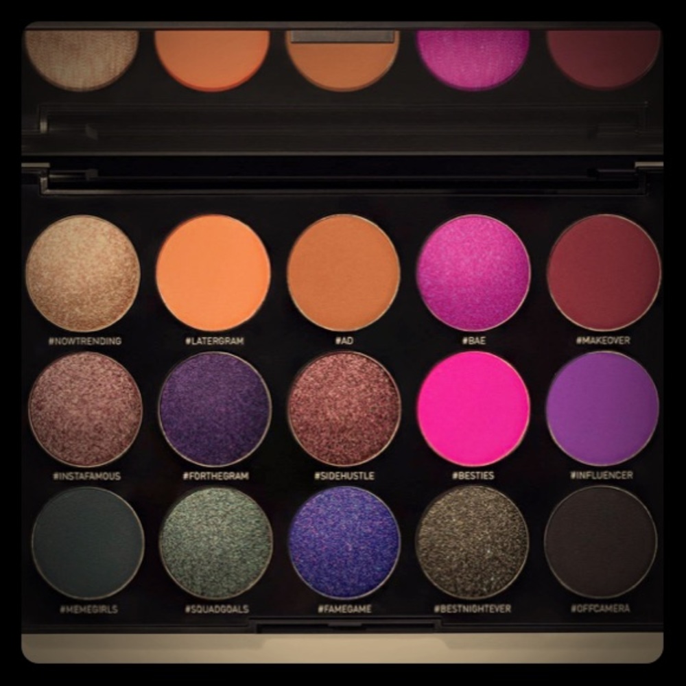 Morphe15S Palette  ”Social Butterfly”